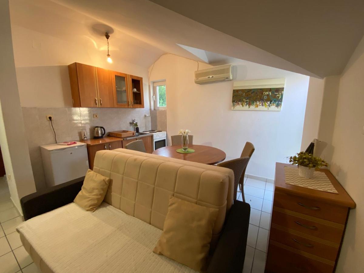 Petrovac Apartments Mandarina Garden מראה חיצוני תמונה