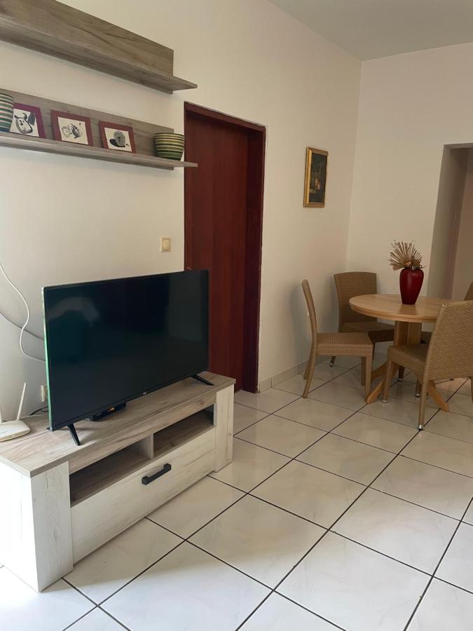 Petrovac Apartments Mandarina Garden מראה חיצוני תמונה