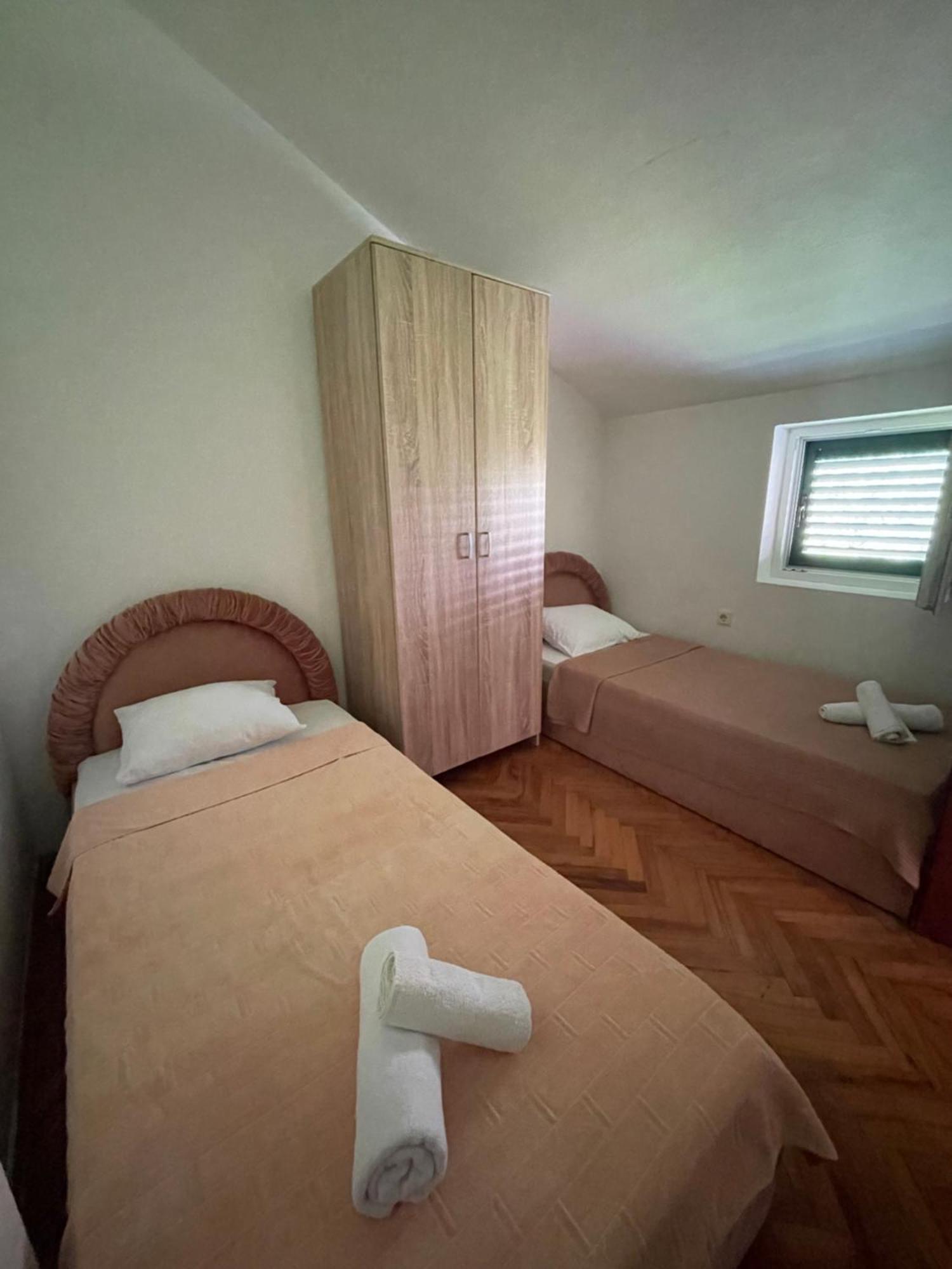 Petrovac Apartments Mandarina Garden מראה חיצוני תמונה