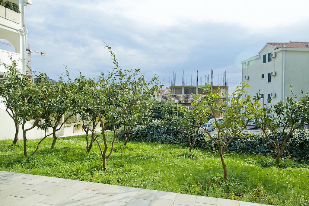 Petrovac Apartments Mandarina Garden חדר תמונה