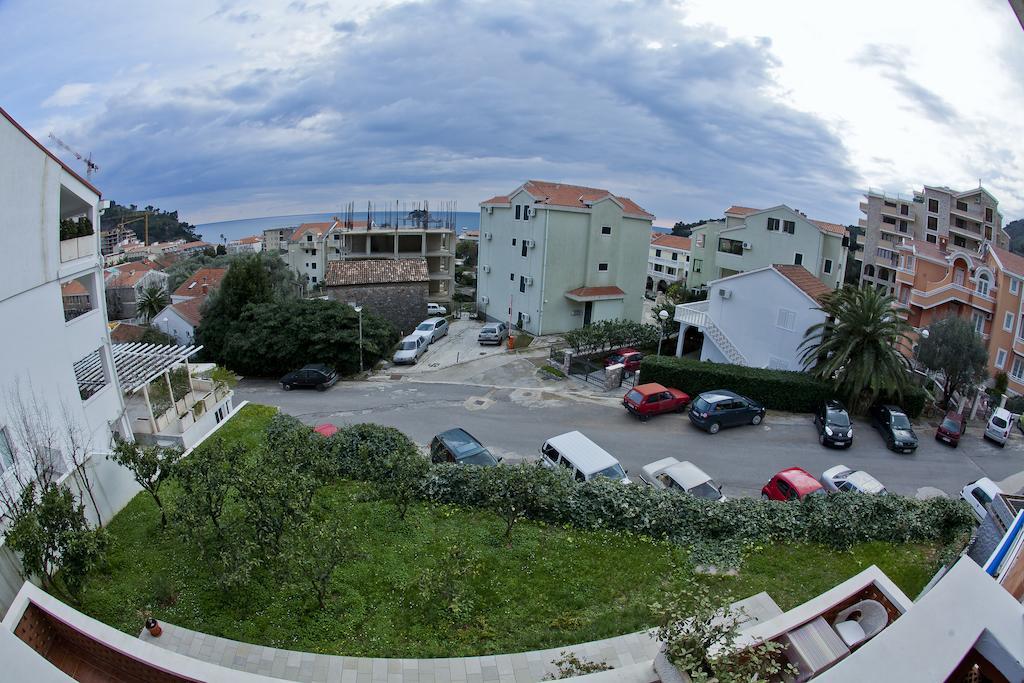 Petrovac Apartments Mandarina Garden מראה חיצוני תמונה